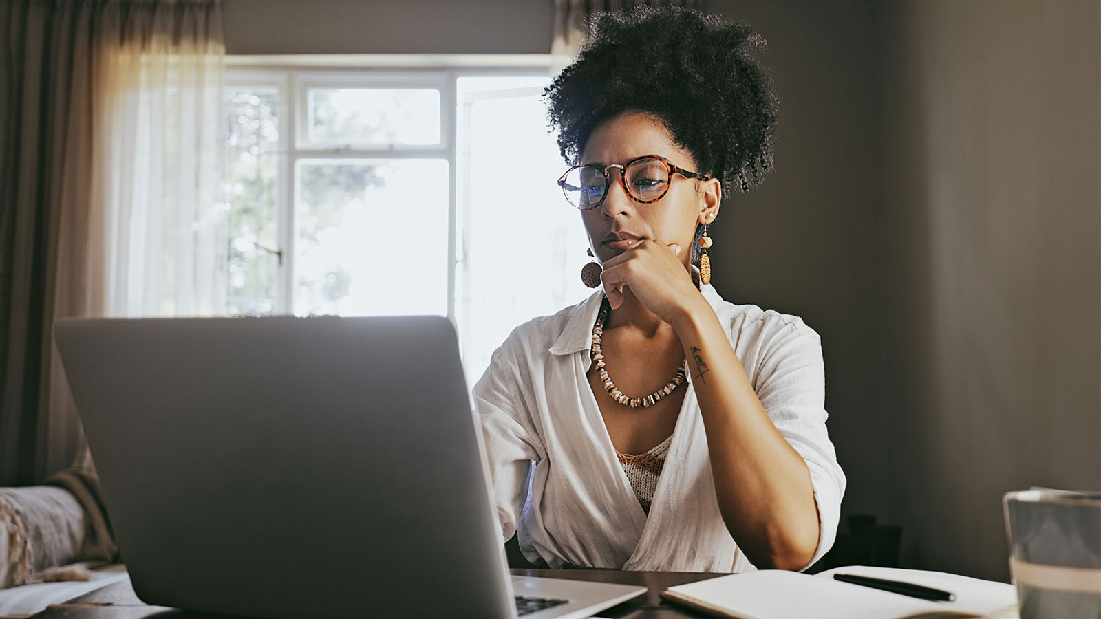 Lady working at a computer